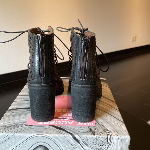 Jeffrey Campbell Cors - Picture 6 of 9